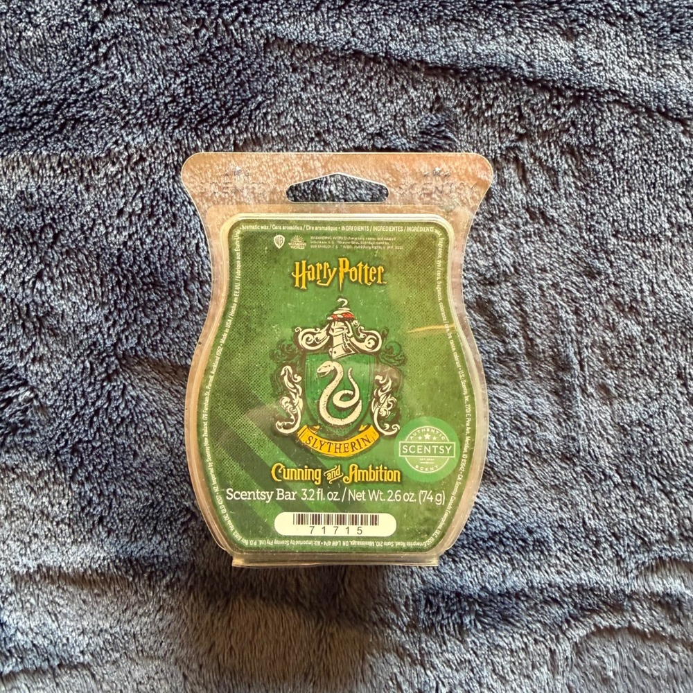 Scentsy Harry Potter Slytherin Cunning and Ambition Wax Bar 2.6 oz New - B0332